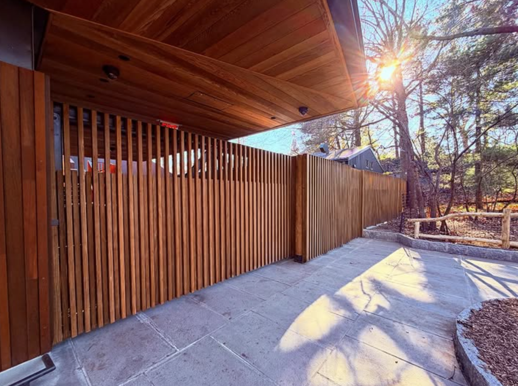 Delacourt Theatre Fencing